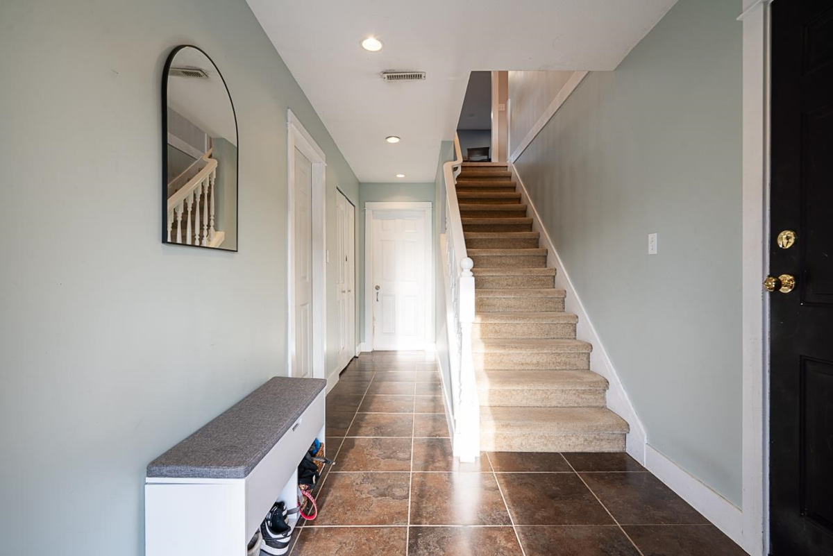 Dining Area Photo of 8455 Cade Barr Street, Mission, BC