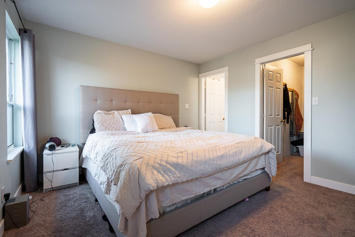 Mudroom Photo of 8455 Cade Barr Street, Mission, BC