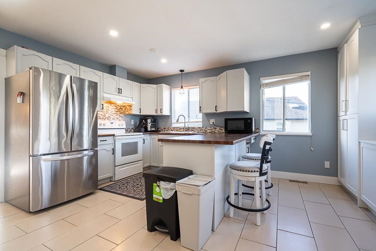 Powder Room Photo of 8455 Cade Barr Street, Mission, BC