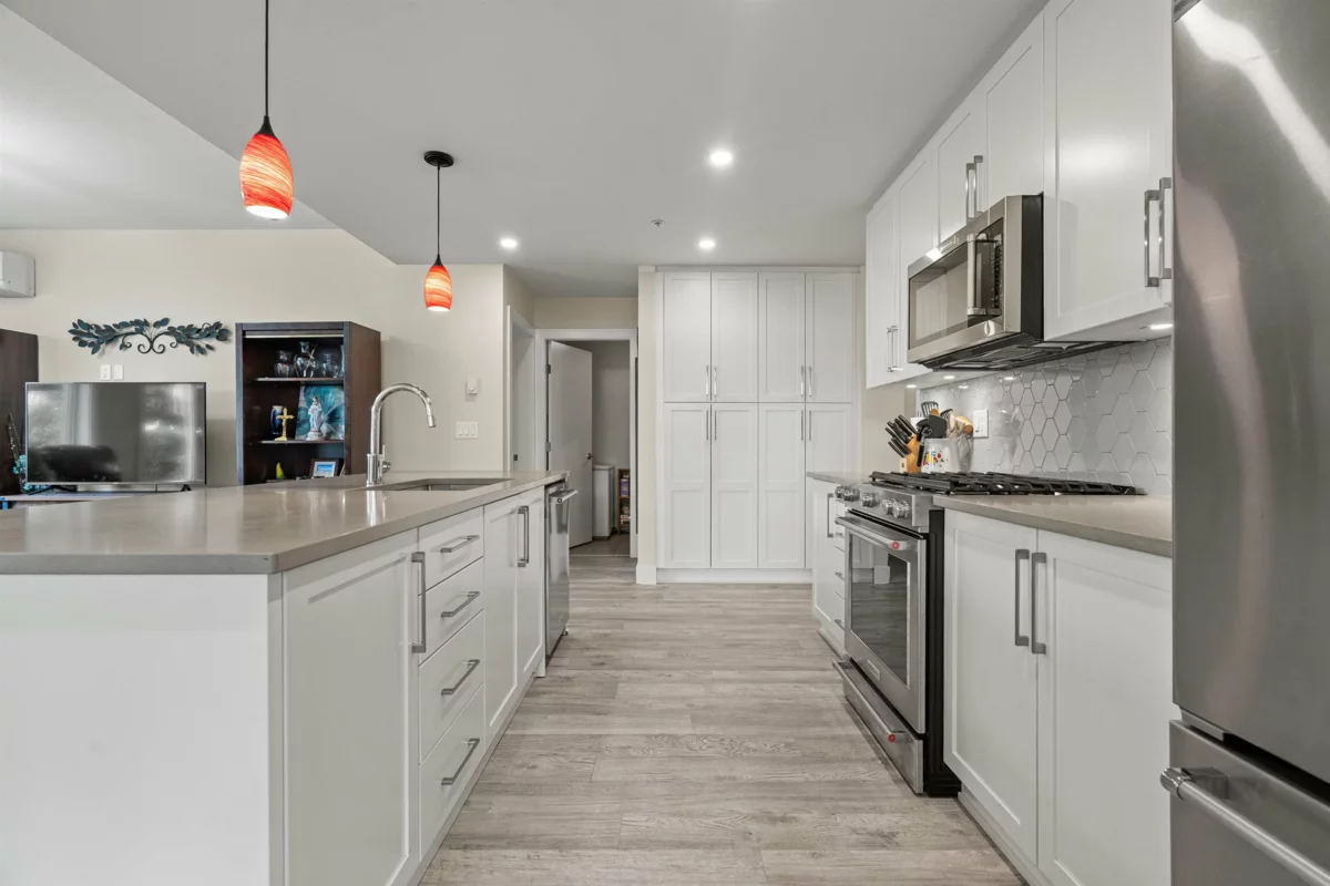 Breakfast Nook Photo of 103 2565 Ware Street, Abbotsford, BC