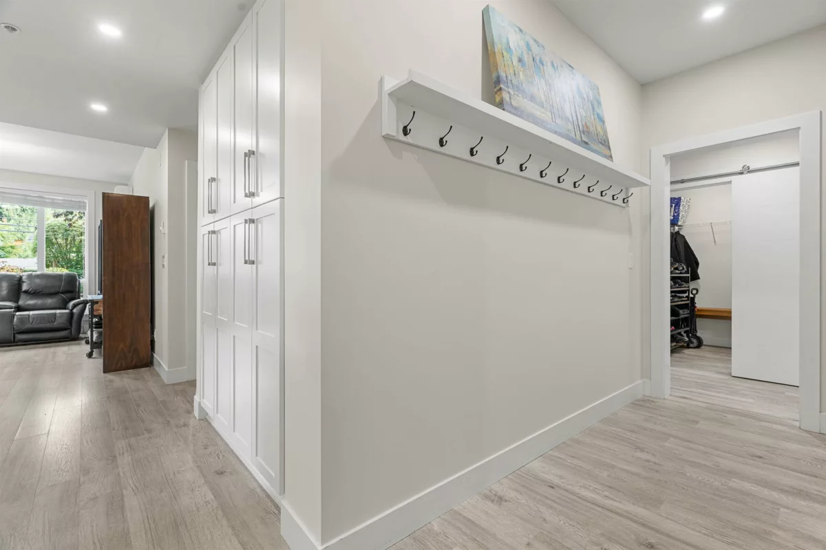 Guest Bathroom Photo of 103 2565 Ware Street, Abbotsford, BC