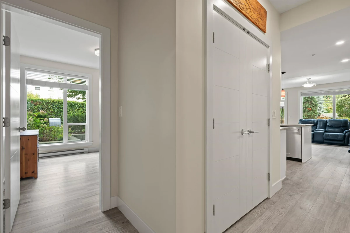 Primary Bathroom Photo of 103 2565 Ware Street, Abbotsford, BC