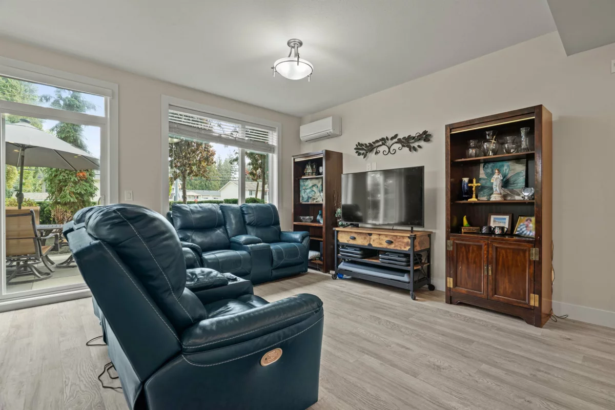 Walk-In Closet Photo of 103 2565 Ware Street, Abbotsford, BC