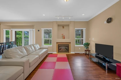 Basement Recreation Room Photo of 15438 112 Avenue, Surrey, BC