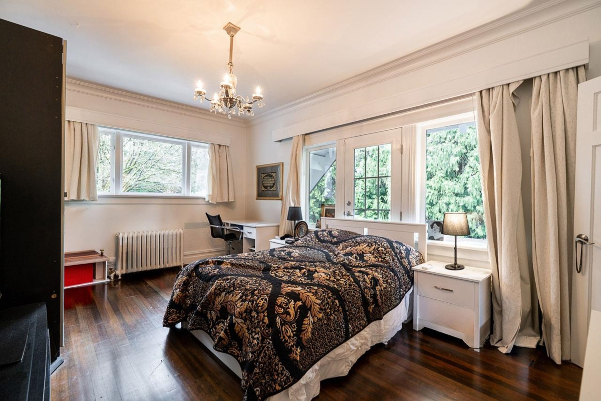 Basement Recreation Room Photo of 1 1055 Wolfe Avenue, Vancouver, BC