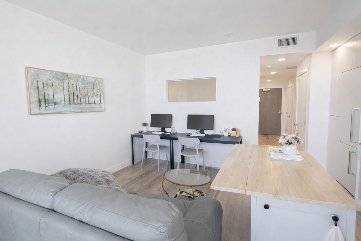 Family Room Photo of 1003 4433 Alaska Street, Burnaby, BC