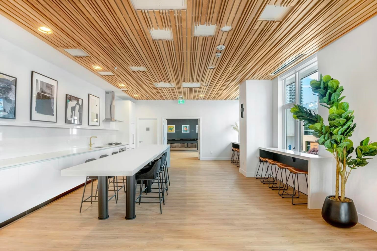 Primary Bathroom Photo of 1003 4433 Alaska Street, Burnaby, BC