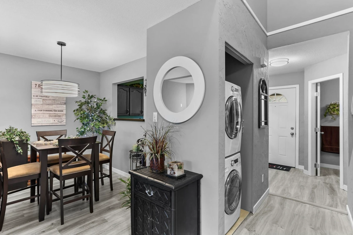 Dining Area Photo of 23 11580 Burnett Street, Maple Ridge, BC