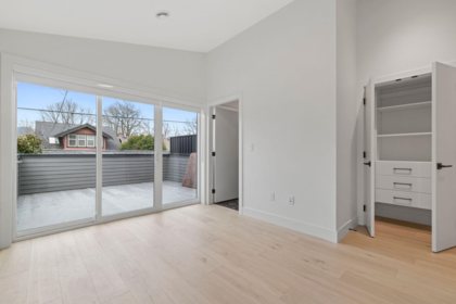 Basement Recreation Room Photo of 1 2539 Grant Street, Vancouver, BC