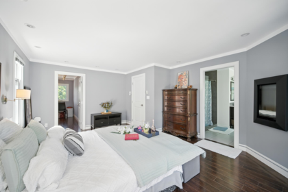 Hallway Photo of 8600 Fairway Road, Richmond, BC