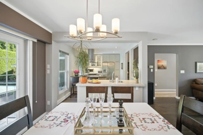Kitchen Island Photo of 8600 Fairway Road, Richmond, BC