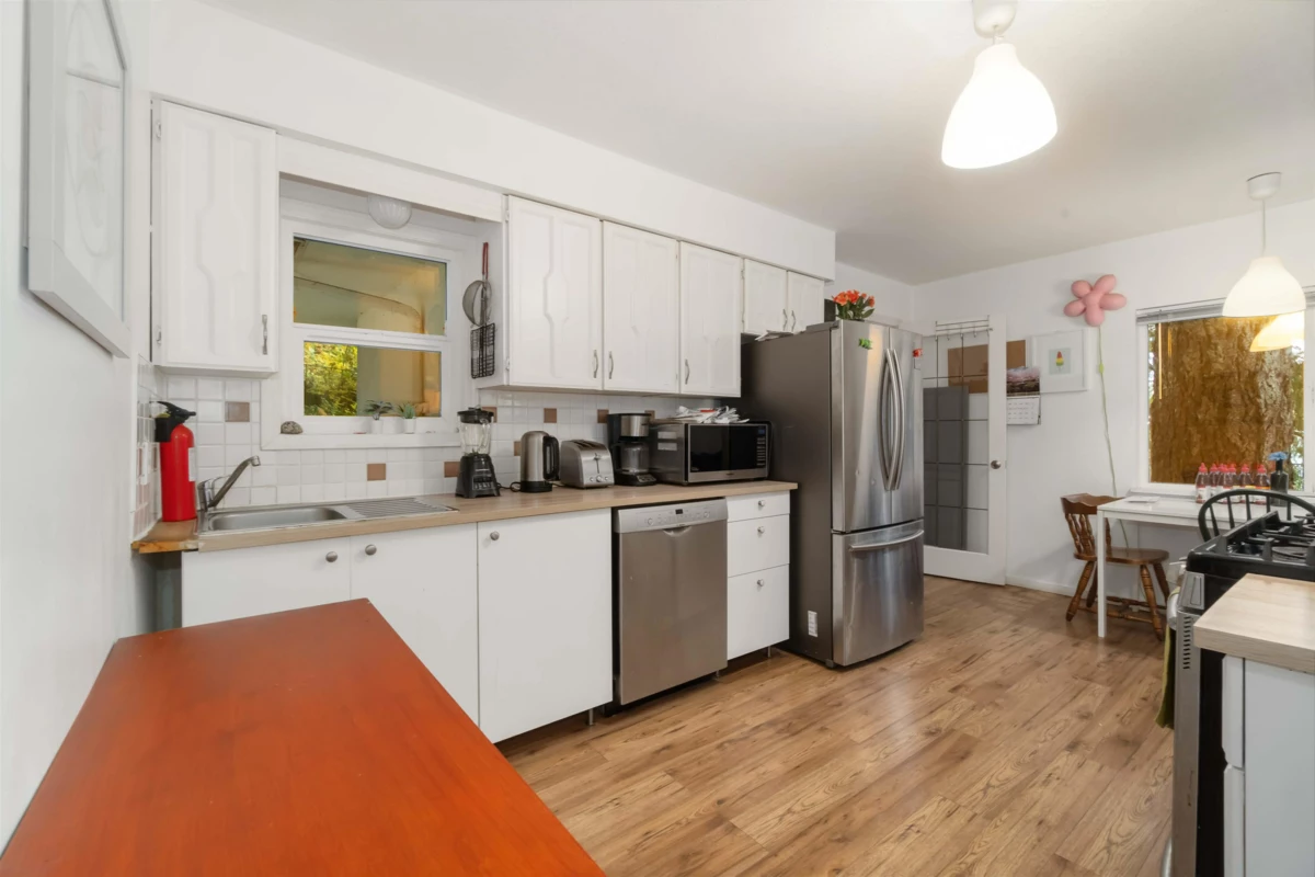 Breakfast Nook Photo of 2028 Columbia Street, Port Moody, BC