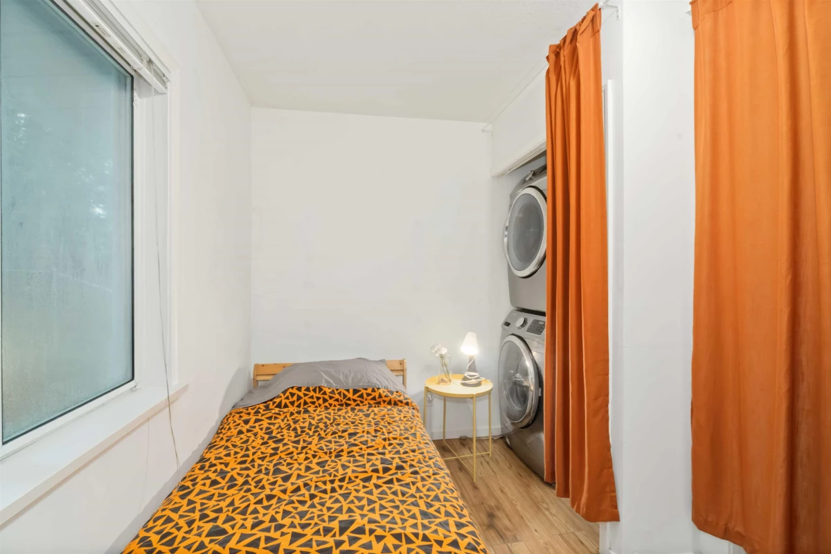 Hallway Photo of 2028 Columbia Street, Port Moody, BC