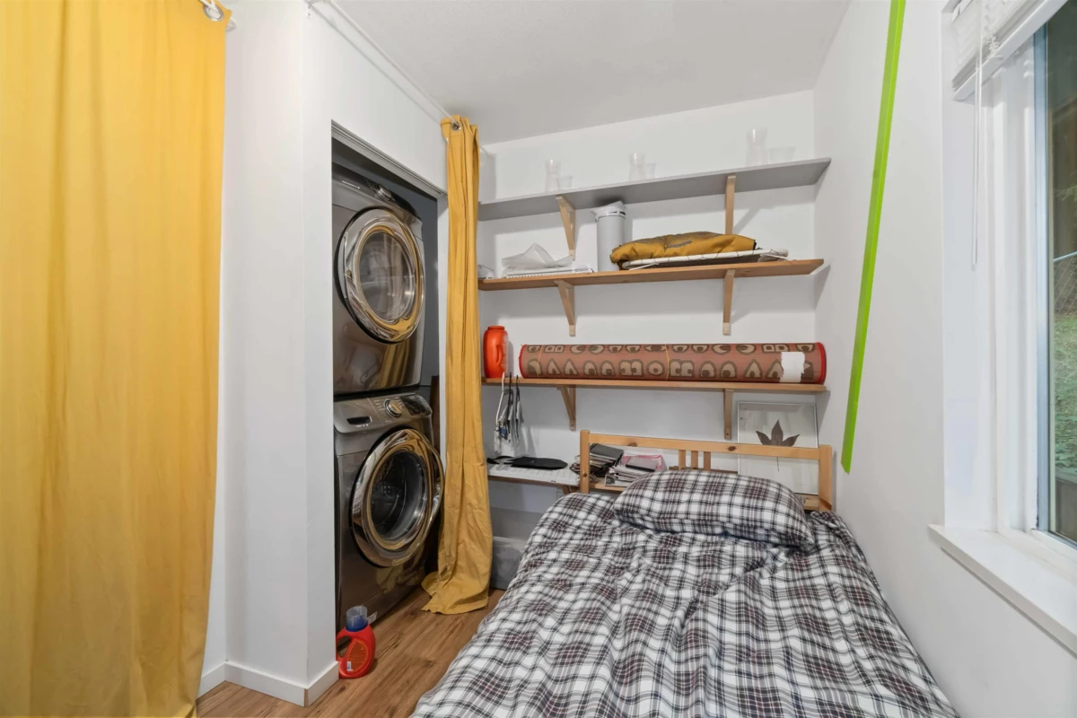 Walk-In Closet Photo of 2028 Columbia Street, Port Moody, BC