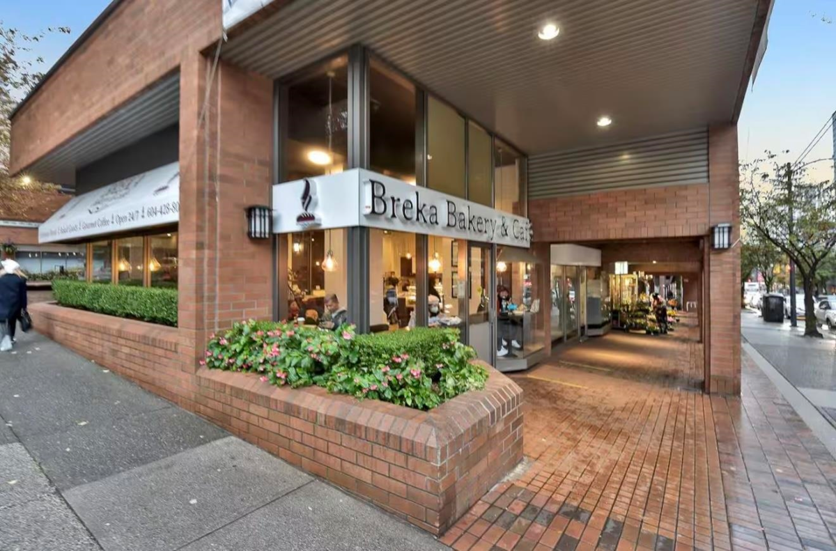 Basement Recreation Room Photo of 401 1238 Burrard Street, Vancouver, BC