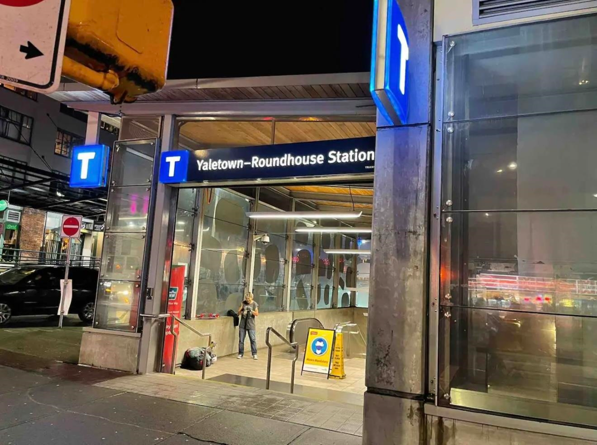 Laundry Room Photo of 401 1238 Burrard Street, Vancouver, BC