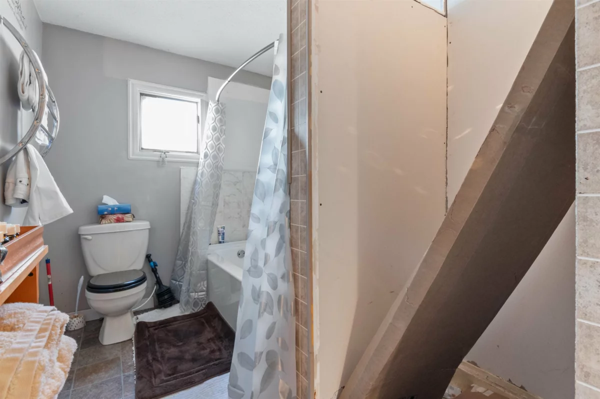 Loft / Bonus Room Photo of 586 6th Avenue, Hope, BC