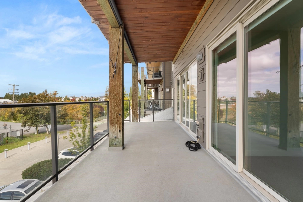 Garden / Landscaping Photo of 209 6160 London Road, Richmond, BC