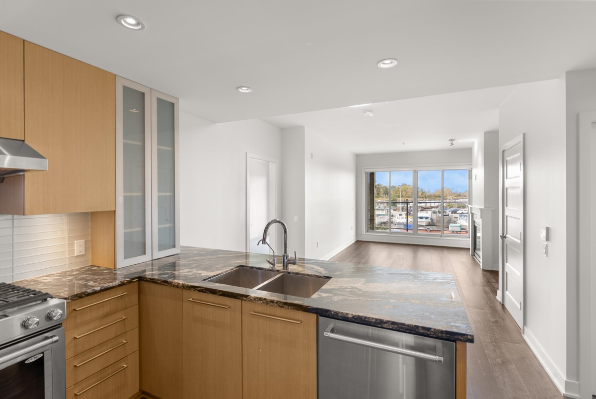 Walk-In Closet Photo of 209 6160 London Road, Richmond, BC