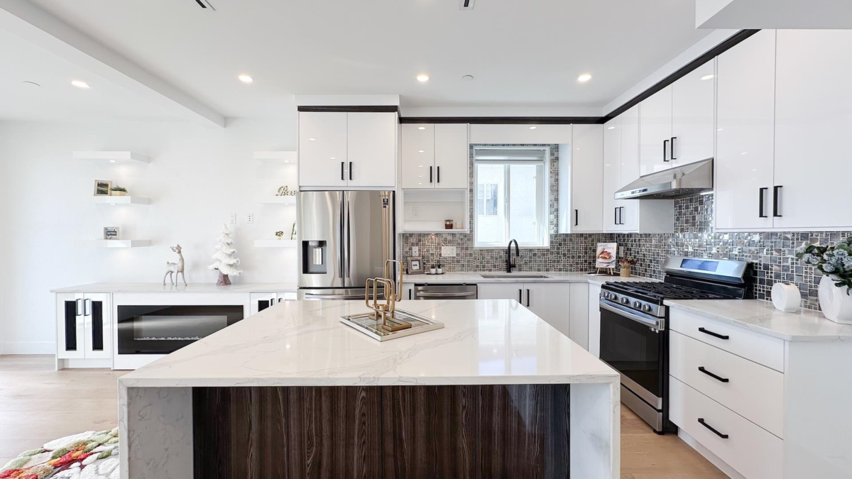 Kitchen Photo of 2723 Turner Street, Vancouver, BC