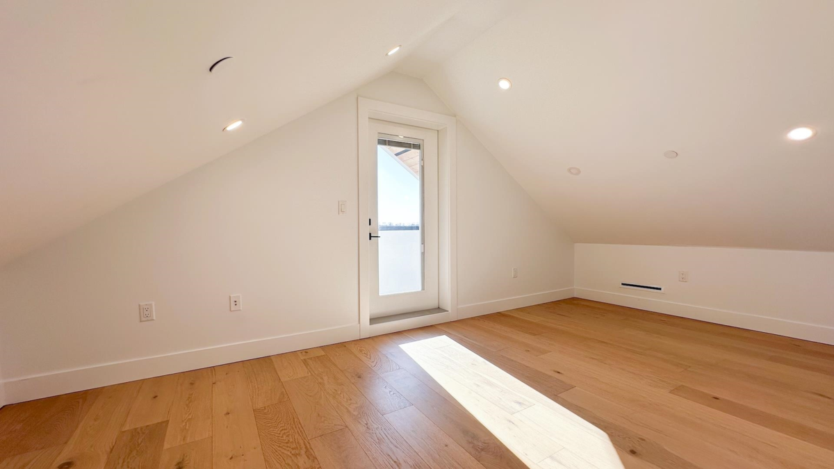 Laundry Room Photo of 2723 Turner Street, Vancouver, BC