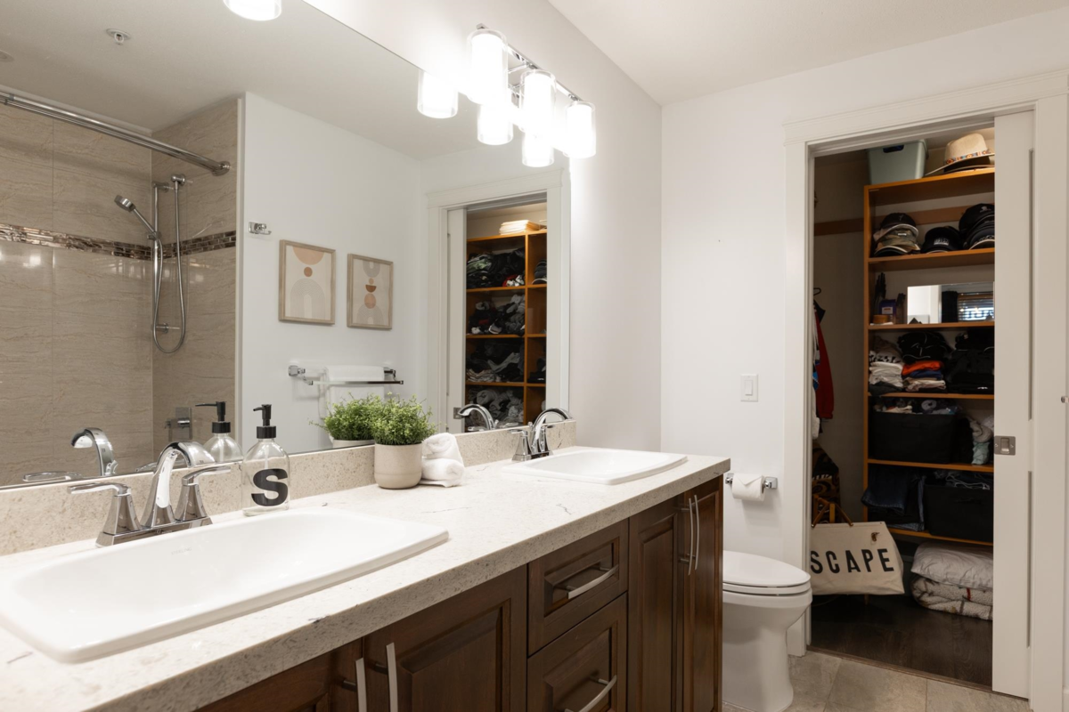 Entry Foyer Photo of A102 20716 Willoughby Town Centre Drive, Langley, BC