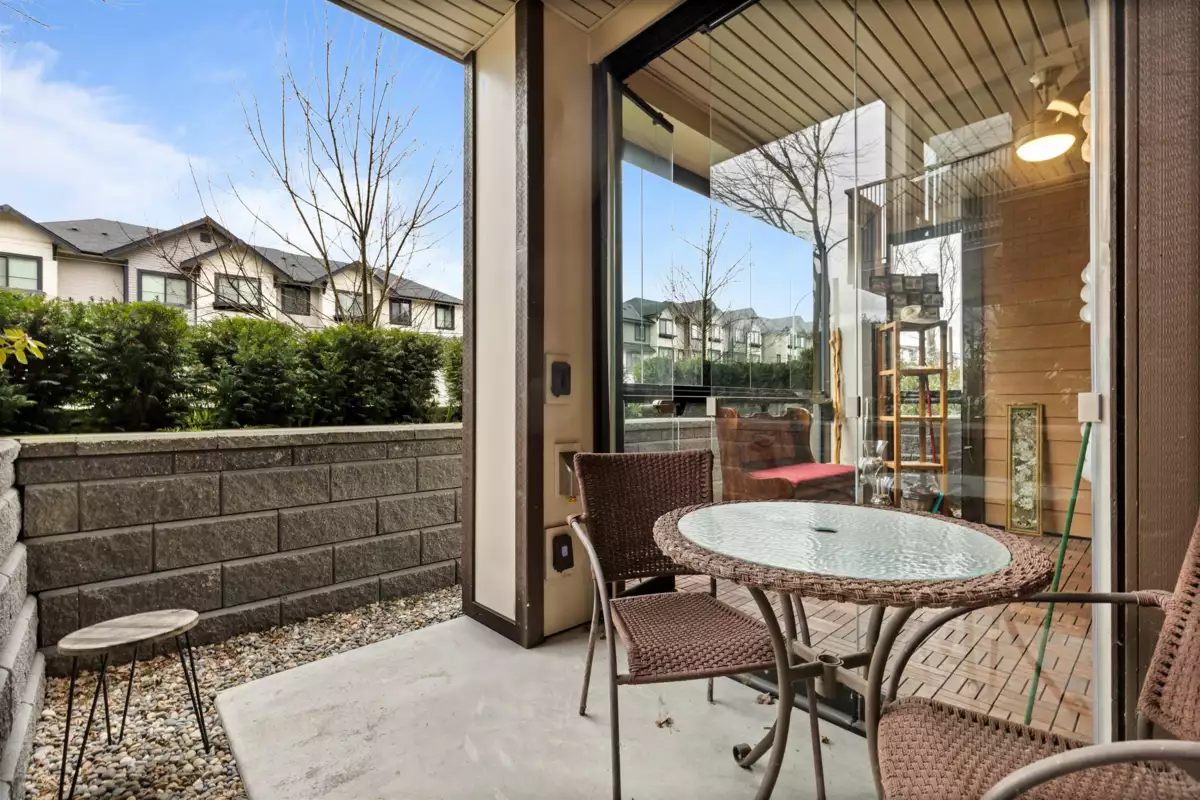 Entry Foyer Photo of 204 20376 86 Avenue, Langley, BC