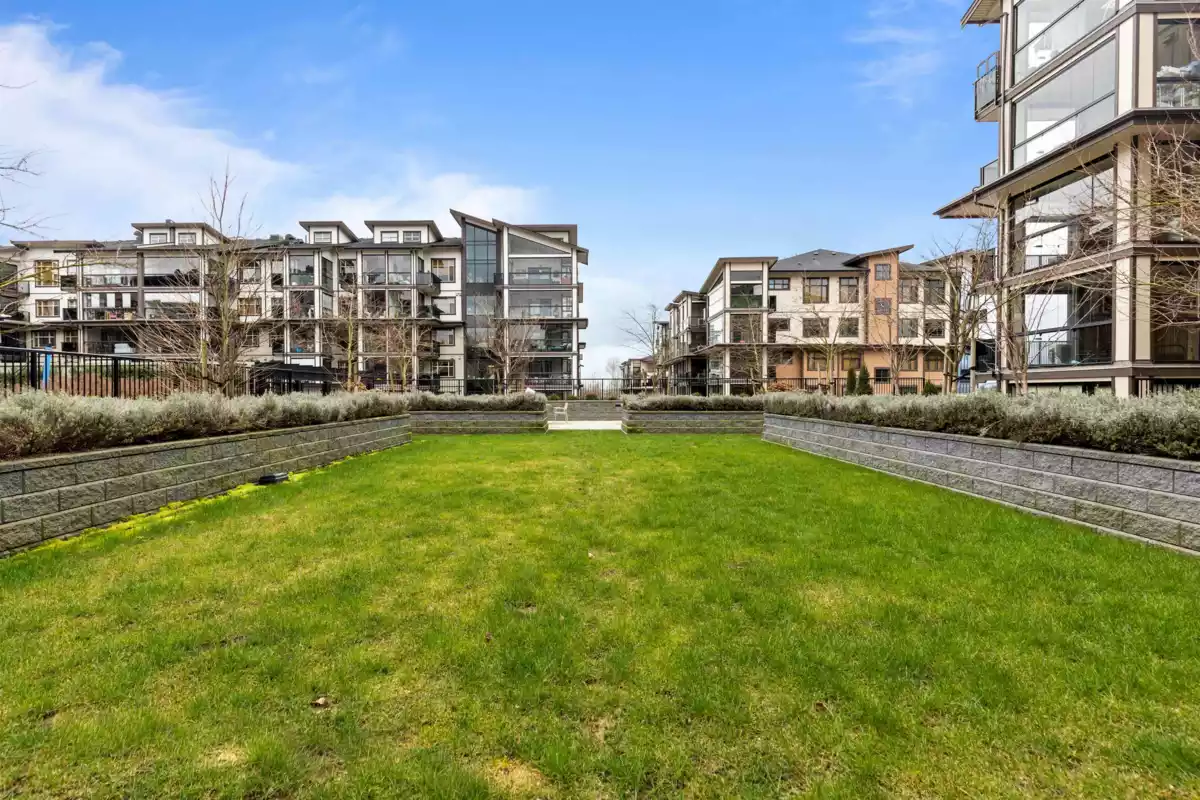 Garden / Landscaping Photo of 204 20376 86 Avenue, Langley, BC