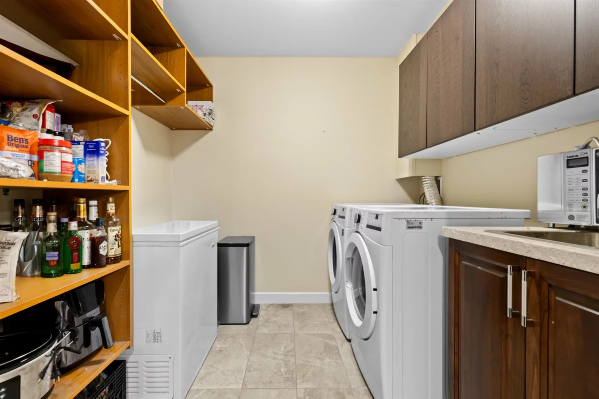 Kitchen Photo of 204 20376 86 Avenue, Langley, BC