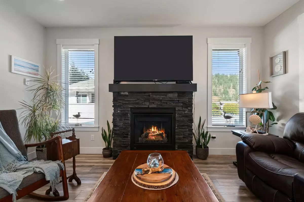 Walk-In Closet Photo of 21002 Swallow Place, Hope, BC