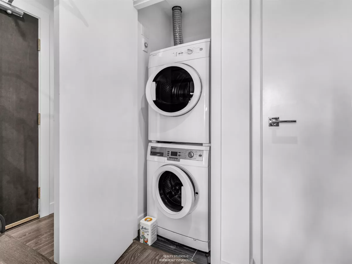 Guest Bathroom Photo of 3305 1283 Howe Street, Vancouver, BC