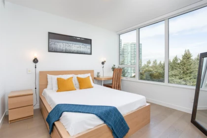 Primary Bedroom Photo of 1103 15165 Thrift Avenue, White Rock, BC