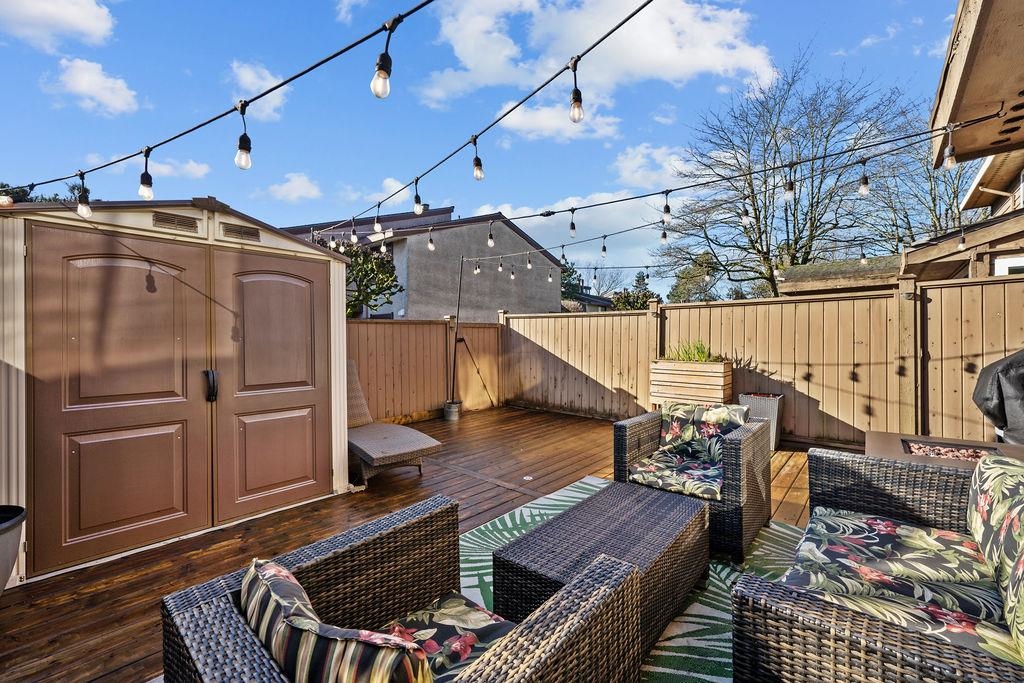 Front Yard Photo of 54 9111 No. 5 Road, Richmond, BC