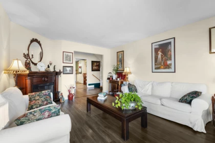 Office / Den Photo of 13385 60 Avenue, Surrey, BC