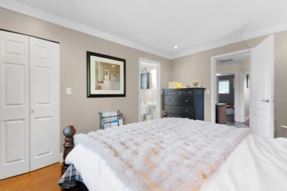 Primary Bathroom Photo of 13385 60 Avenue, Surrey, BC