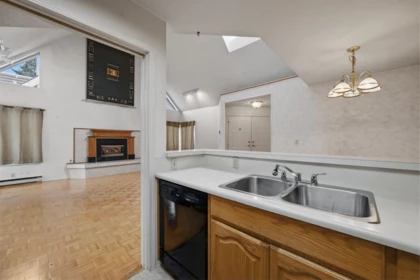 4 9771 152b Street, Surrey, BC, Surrey — Townhouse for sale