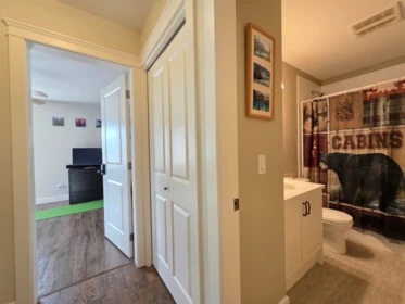 Basement Recreation Room Photo of 9 32921 14 Avenue, Mission, BC