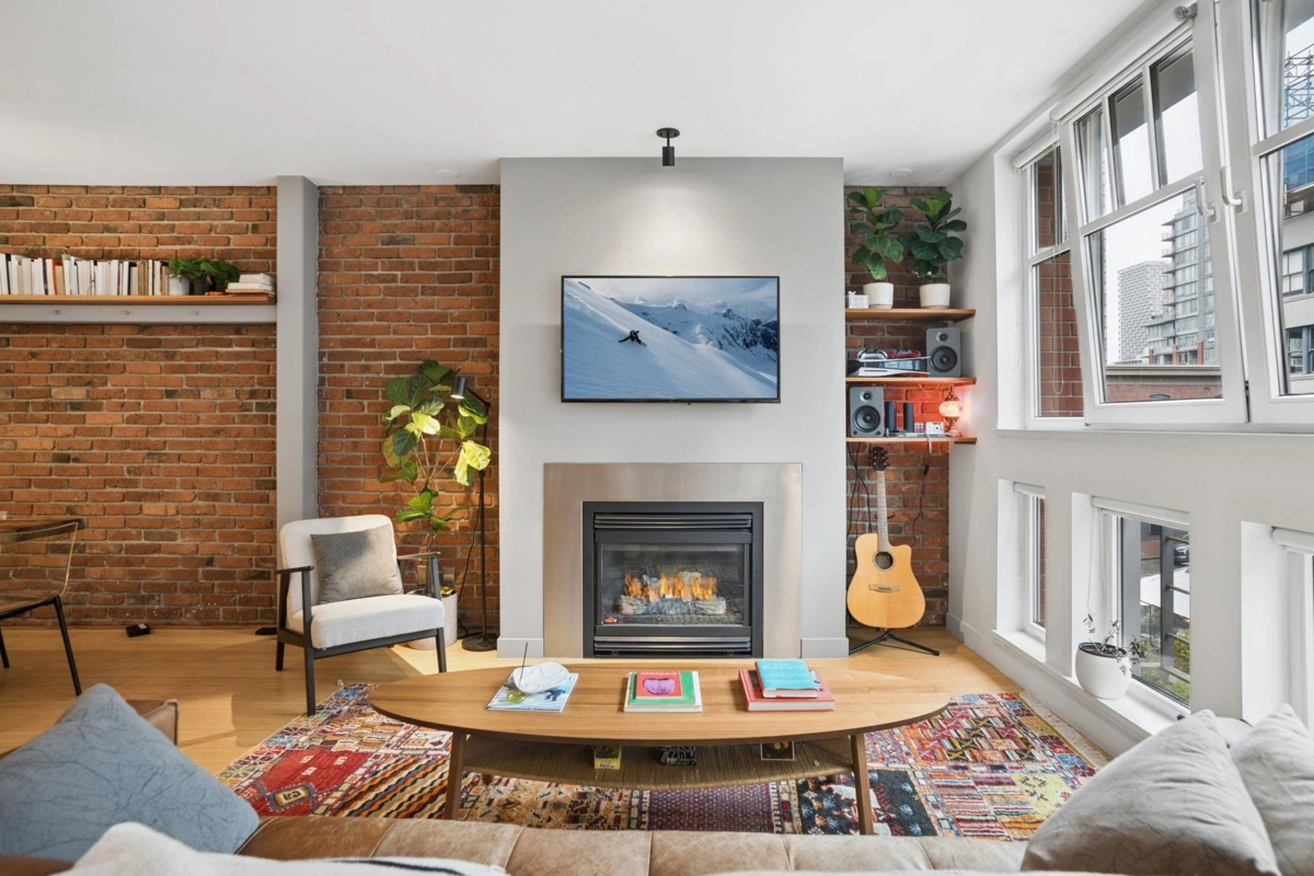 Living Room Photo of 401 1072 Hamilton Street, Vancouver, BC
