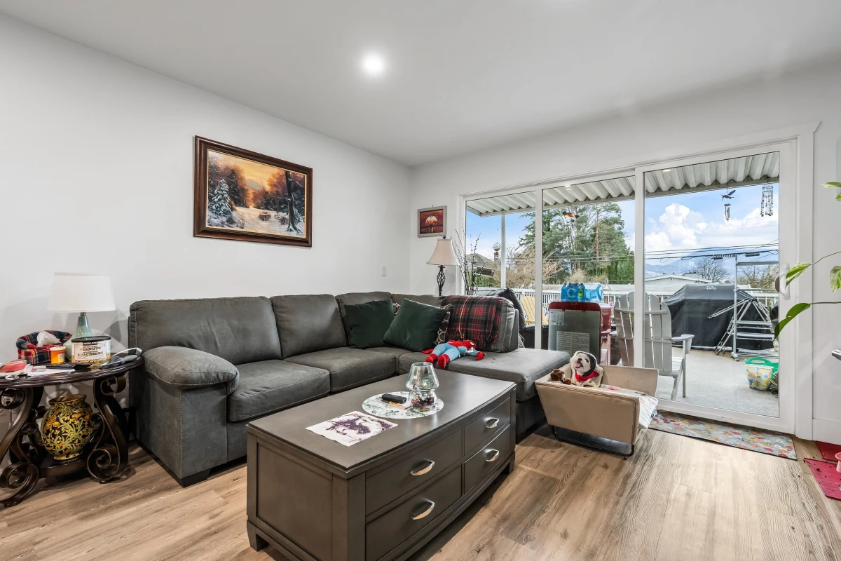 Family Room Photo of 46479 Brooks Avenue, Chilliwack, BC