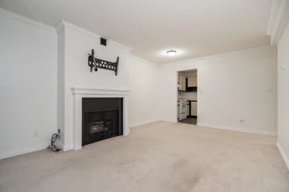 205 13364 102 Avenue, Surrey, BC, Surrey — Apartment/Condo for sale