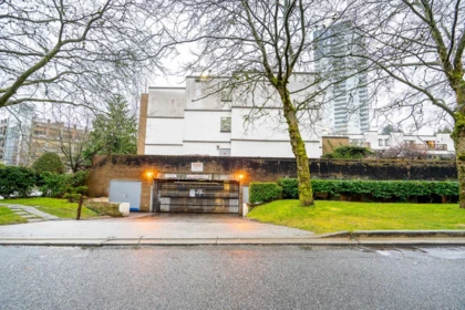 Hot Tub / Spa Photo of 205 13364 102 Avenue, Surrey, BC