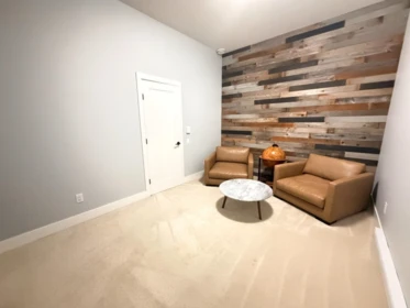 Walk-In Closet Photo of 43 3552 Victoria Drive, Coquitlam, BC