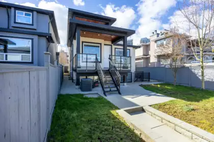 Aerial View of 5001 Dover Street, Burnaby, BC