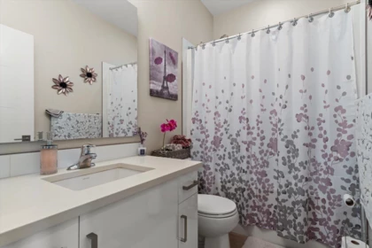 Hallway Photo of 5 8413 Midtown Way, Chilliwack, BC