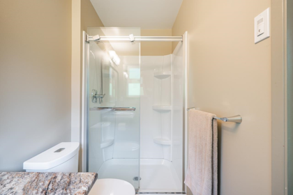 Hallway Photo of 17895 96 Avenue, Surrey, BC