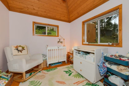 Entry Foyer Photo of 254 Mariners Way, Mayne Island, BC