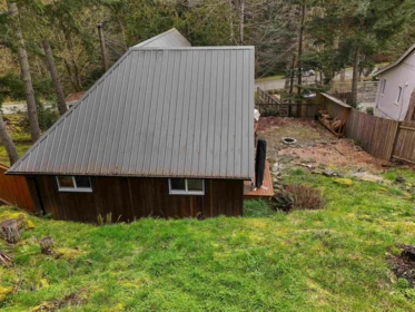 Front Yard Photo of 254 Mariners Way, Mayne Island, BC