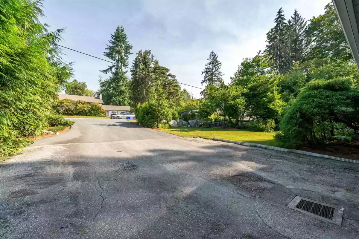 Living Room Photo of 23140 136 Avenue, Maple Ridge, BC