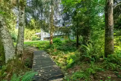 Hot Tub / Spa Photo of 23140 136 Avenue, Maple Ridge, BC