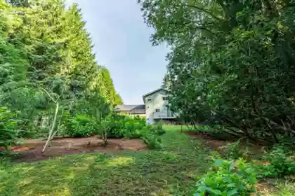 Swimming Pool Photo of 23140 136 Avenue, Maple Ridge, BC